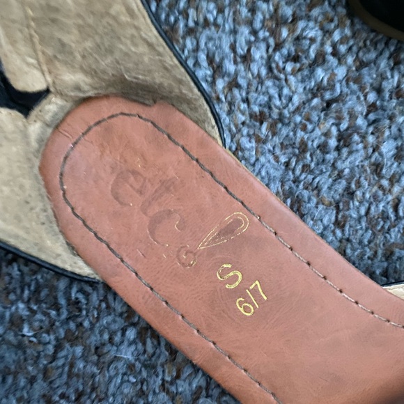 Sandals - Picture 3 of 3